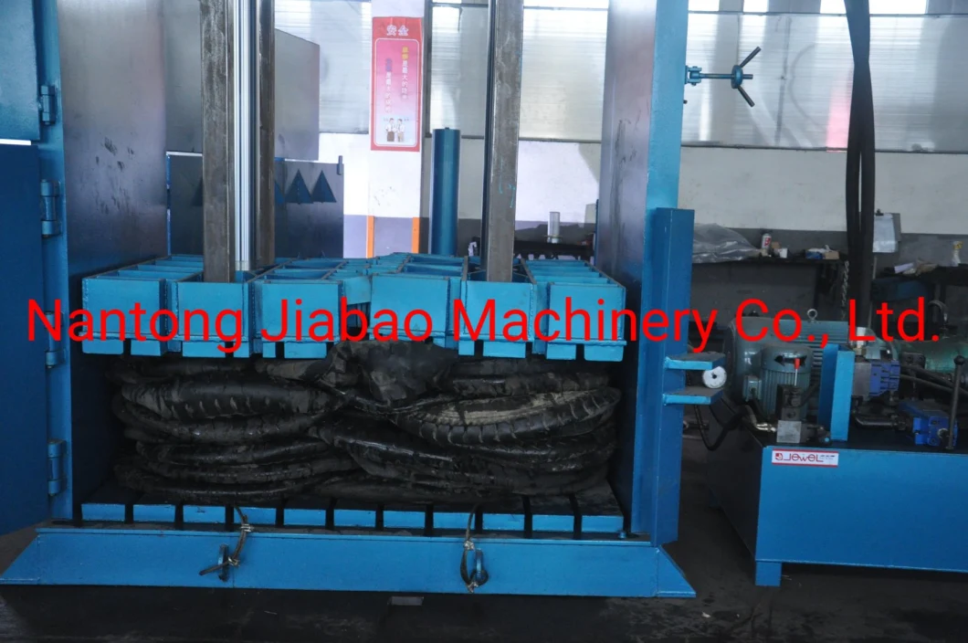 Factory Supply Professional Vertical Hydraulic Waste Tyre Baling Press Machine / Used Tire Baler for Sales